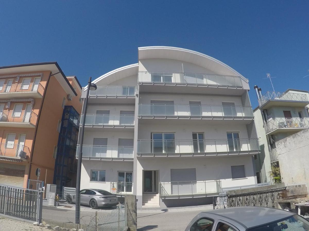 New Alfieri - Agenzia Cocal Apartment Caorle Bagian luar foto